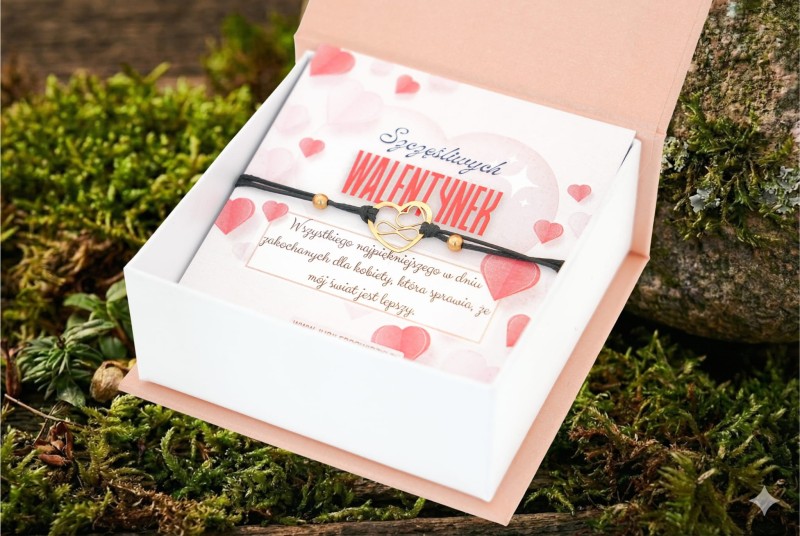 Bransoletka sznurkowa na walentynki złote serce.jpg