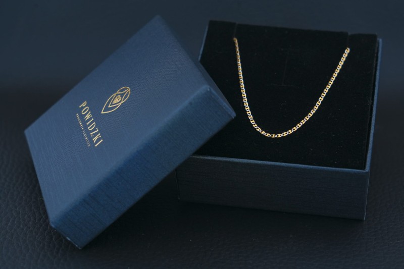 elegancki-lancuszek-damski-gucci-waga-1-85g.jpg