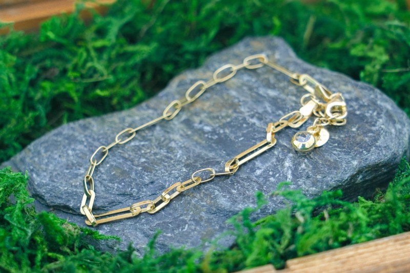 zlota-bransoletka-paperclip-z-cyrkonia-375.jpg