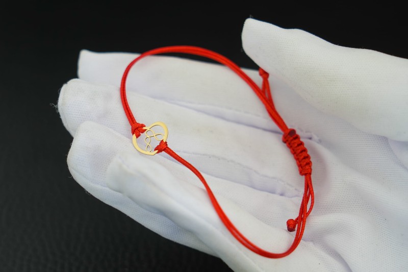 Bransoletka na walentynki sznurkowa.jpg