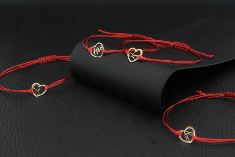 Złote serce bransoletka sznurkowa.jpg