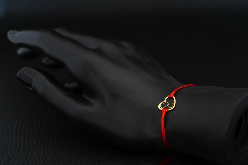 Serca bransoletka na rękę złoto.jpg