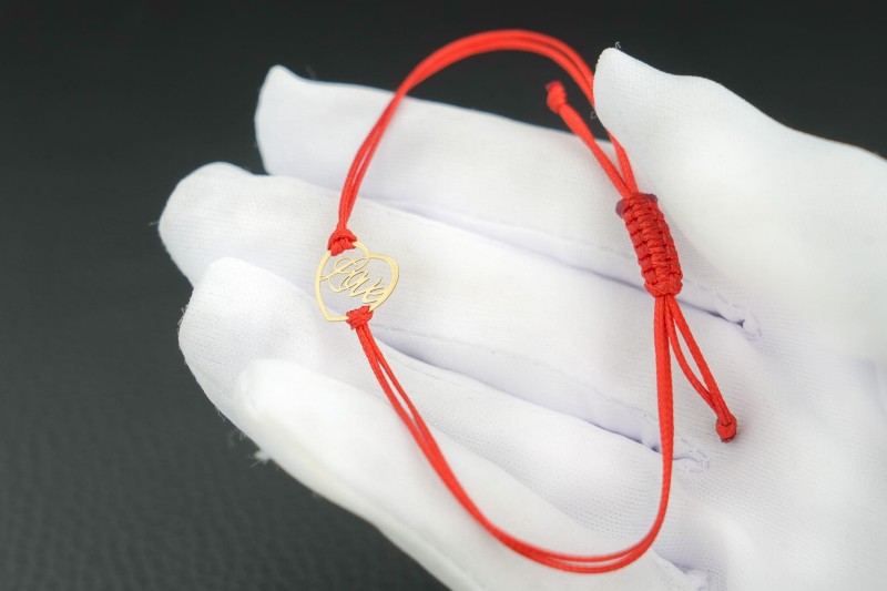 Napis love złoto biżuteria.jpg