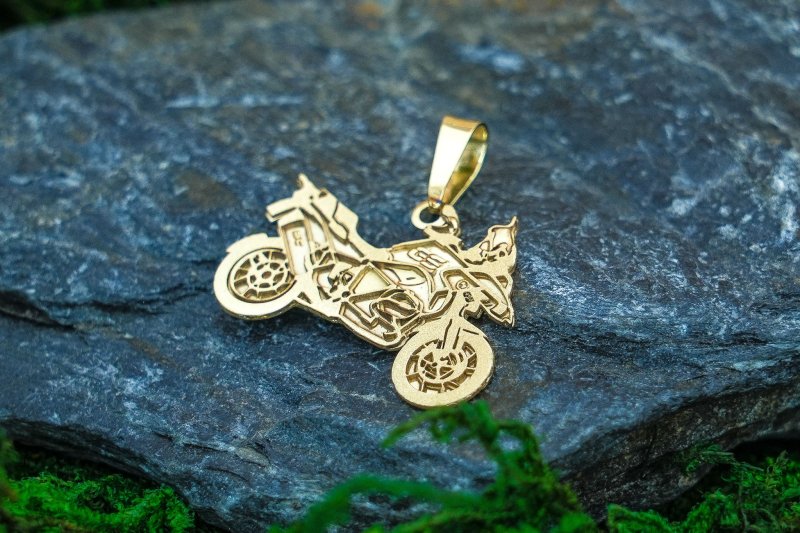 BMW GS złoty wisiorek.jpg
