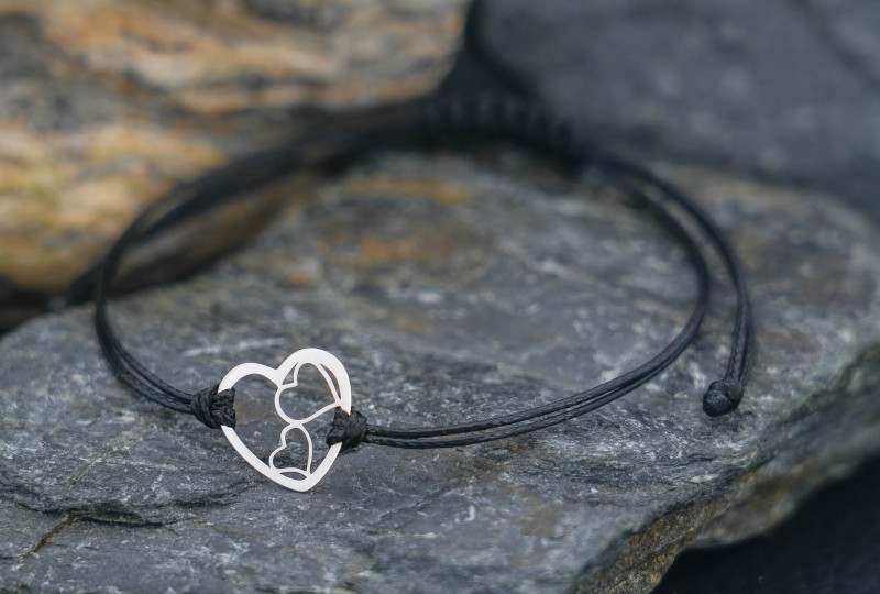 zawieszka-srebro-serce-w-sercu-czarna-makrama.jpg.jpg