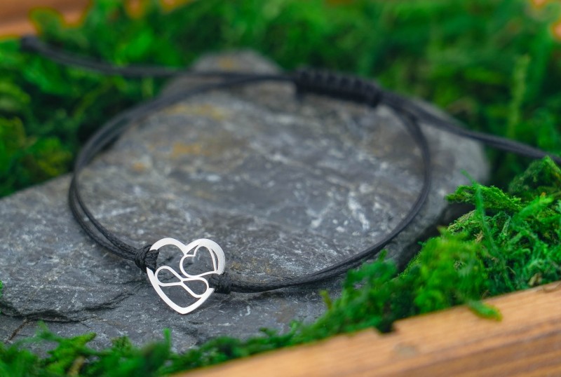 srebrna-bransoletka-czarny-sznurek-serce-nieskonczonosc.jpg