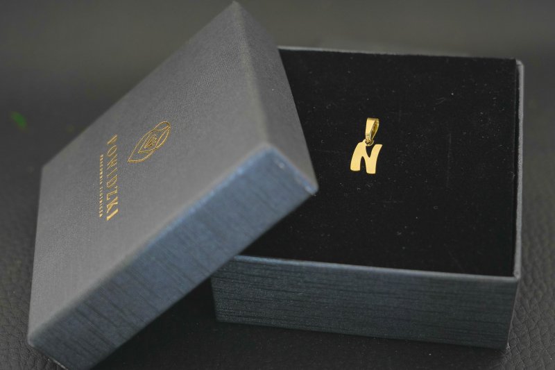 wisiorek-inicjal-n-zloto-14k-0-3g.jpg