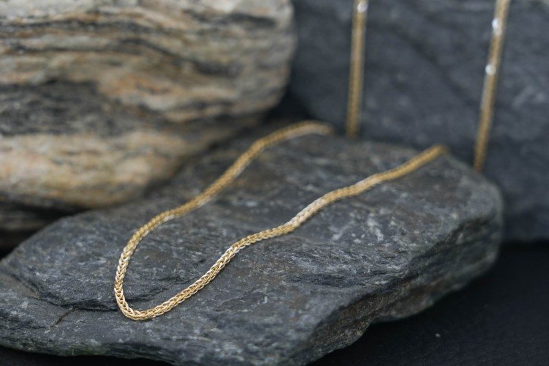 elegancki-lancuszek-zloty-warkoczyk-baza-zawieszek.jpg