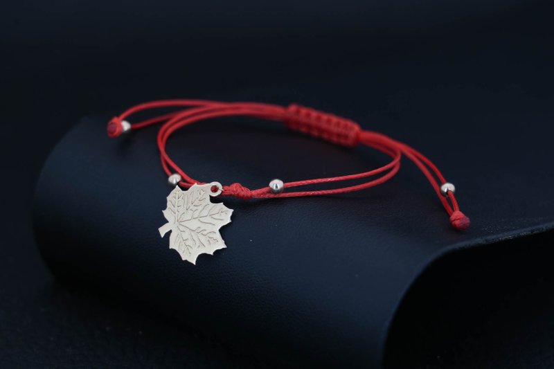bransoletka-na-kostke-makrama-lisc-zloto-14k.jpg