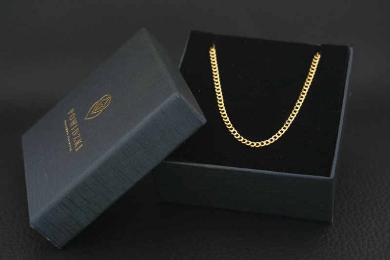elegancka-bizuteria-zlota-lancuszek-pancerka-wytrzymaly.jpg