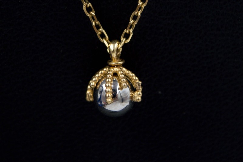 złoty naszyjnik z dodatkiem białego złota.jpg