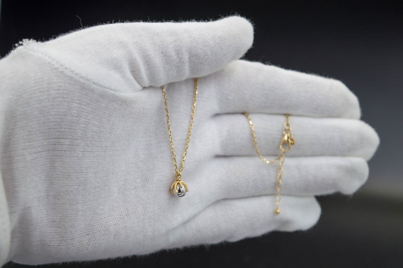 naszyjnik białe złoto.jpg