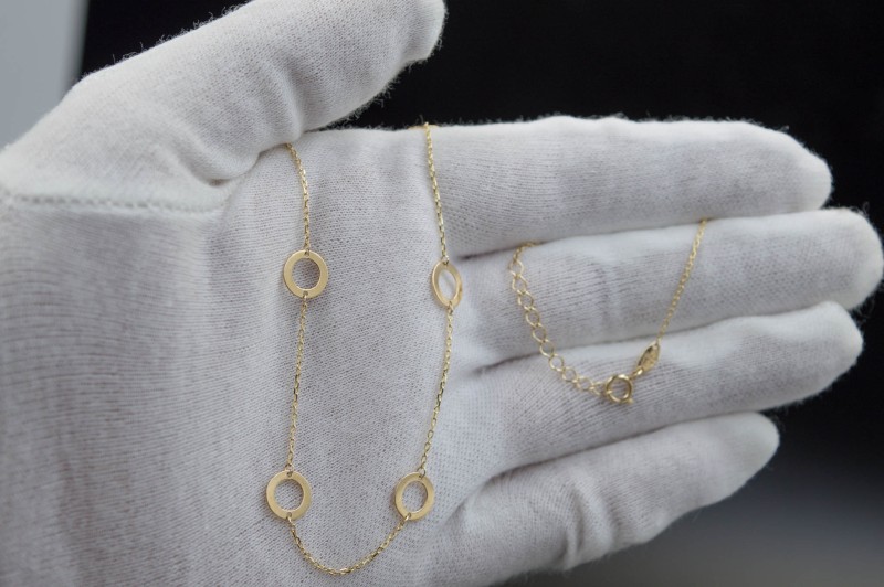 naszyjnik celebrytka kółeczka.jpg