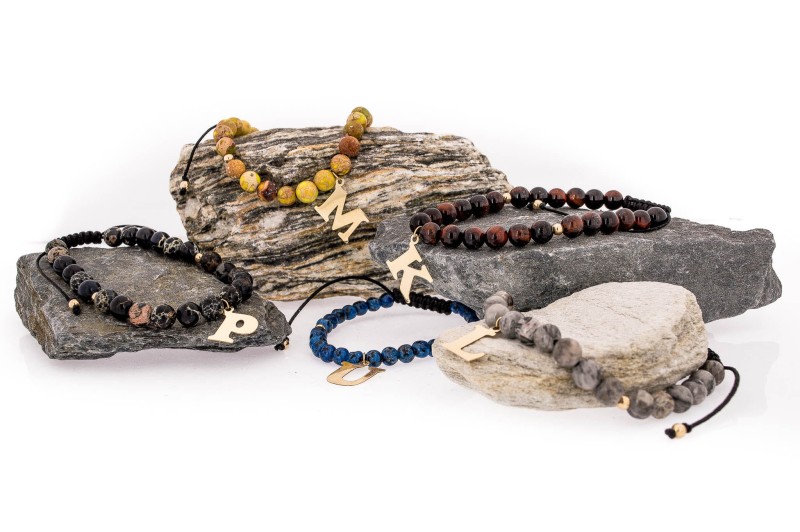 Bransoletki ze złota i naturalnymi kamieniami.jpg