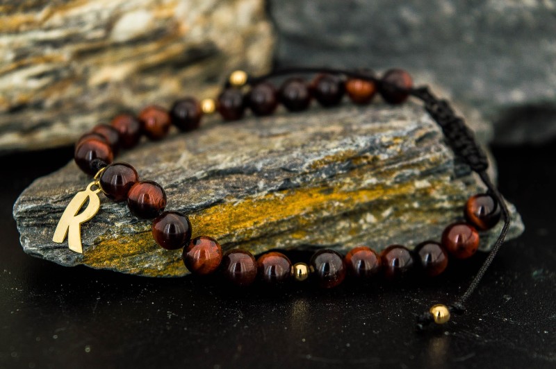 Złota Literka na bransoletce.jpg