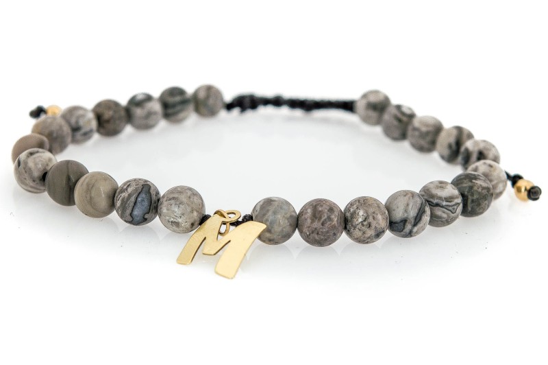Bransoletka na rękę literka M i naturalne kamienie.jpg