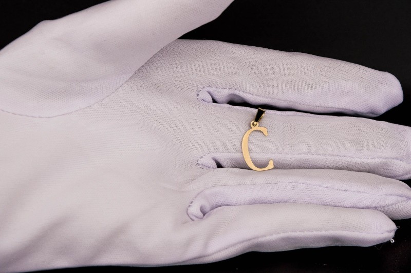 Zawieszka ze Złota Litera C.jpg