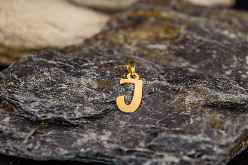 zawieszka litera aalfabetu.jpg