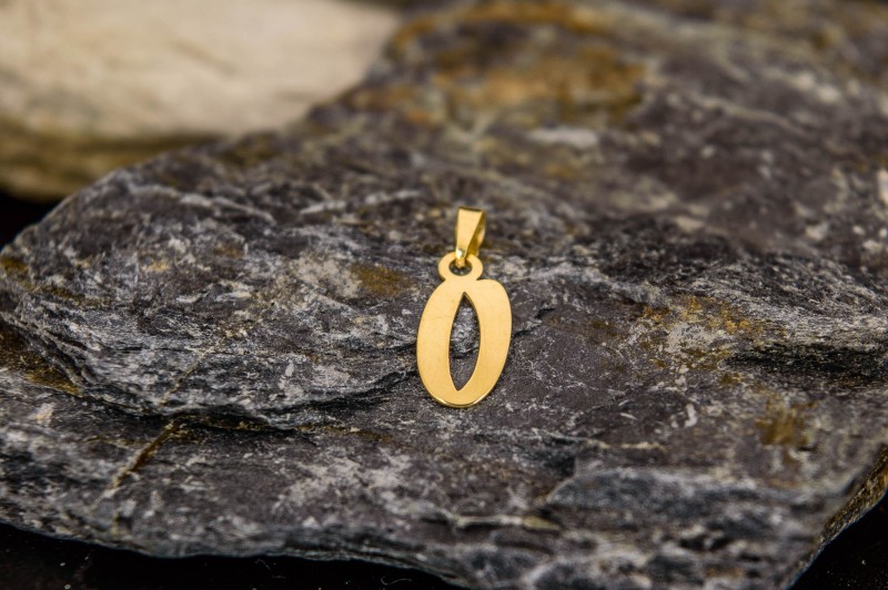 zawieszka litera alfabetu.jpg