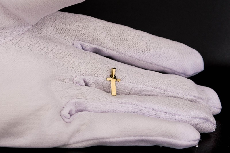 wisiorek z literą T.jpg