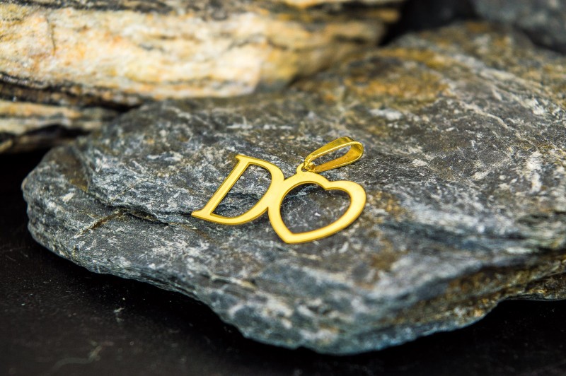 złota literka D.jpg