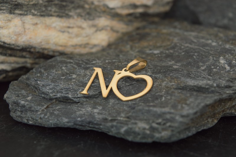 złota zawieszka z sercem.jpg