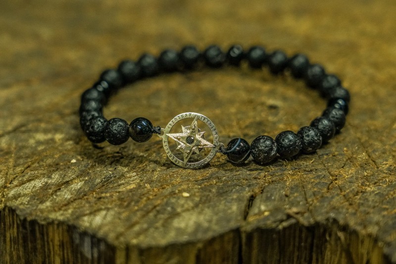 Męska bransoletka złota z Runami Odyna i naturalnymi kamieniami.jpg