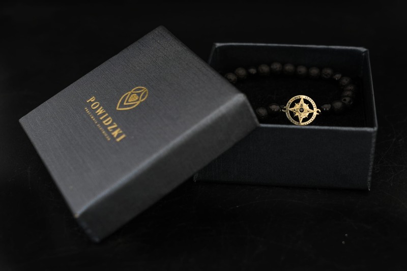 Złoty kompas Runy Odyna.jpg