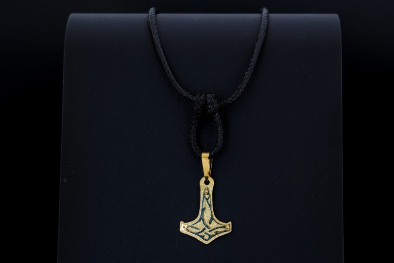 złoty mjolnir wisior.jpg