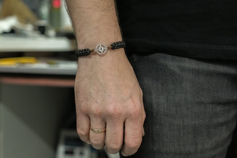 kompas z runami odyna ze srebra.jpg