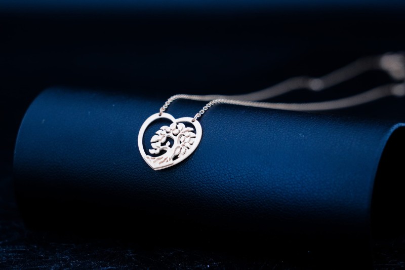 drzewko szczęścia w sercu naszyjnik ze złota.jpg