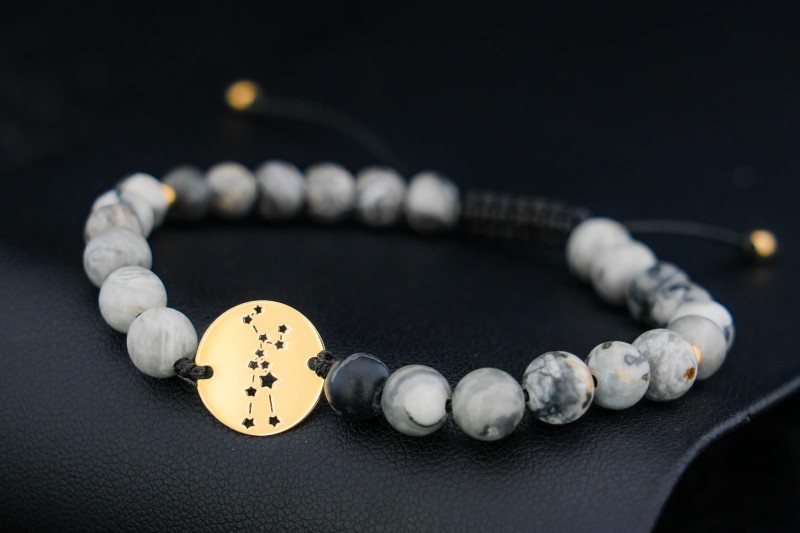 bryk bransoletka ze złota znak zodiaku.jpg