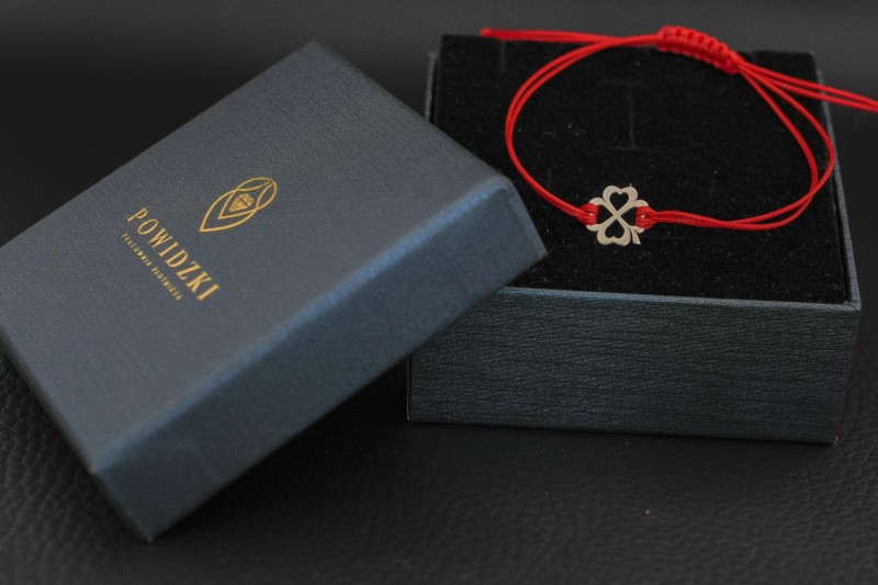 Srebrna koniczynka bransoletka.jpg