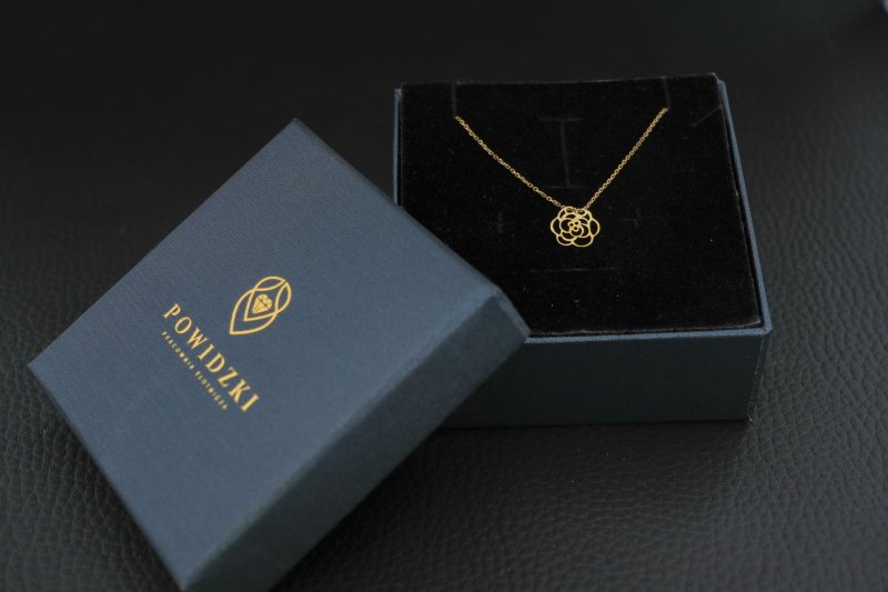 Naszyjnik różany złoto 585 – klasyczna elegancja.jpg