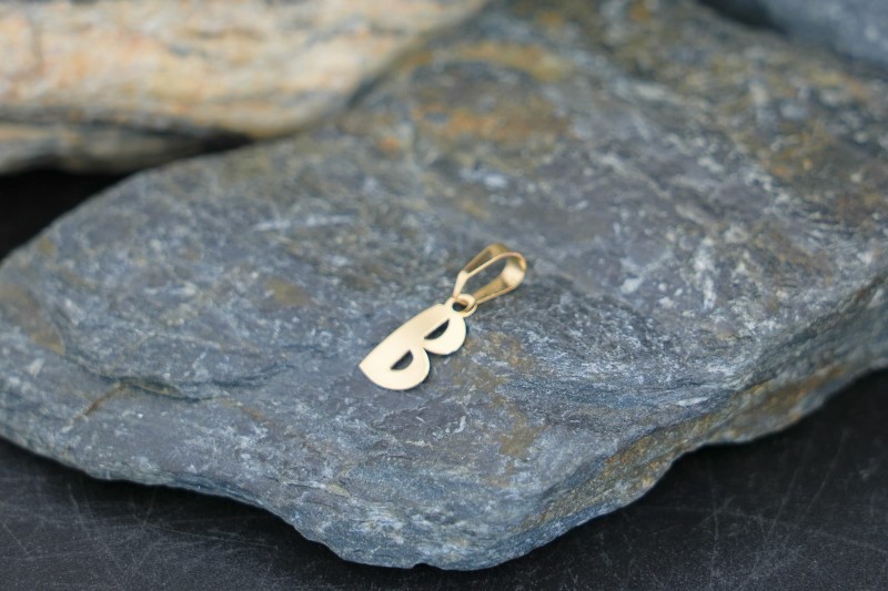 Litera B złota literka alfabetu.jpg