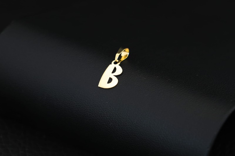 Złota literka alfabetu B wisiorek.jpg