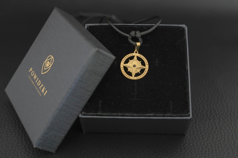 zawieszka-runy-kompas-zloto-recznie-wykonana.jpg